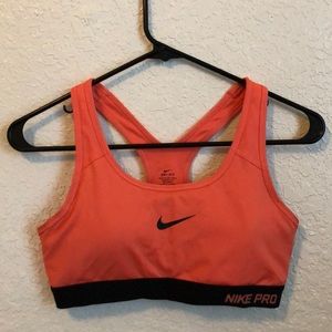 Sports bra